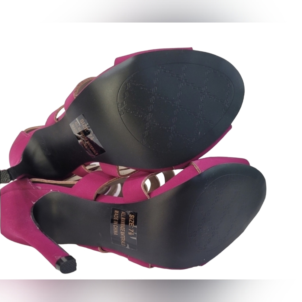 ❤️ QUPID GLEE - 16 MAGUENTA  NUBUCK . SIZE 7.5  COLOR: PINK 💓 NEW WITHOUT BOX. - Picture 6 of 11